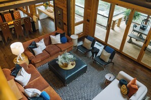 TV, fireplace - Private Luxe Retreat on Etowah River Peninsula (Dahlonega)