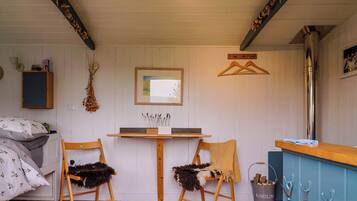 1 bedroom, individually decorated, individually furnished