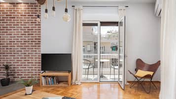 Apartment, Balcony | Living room