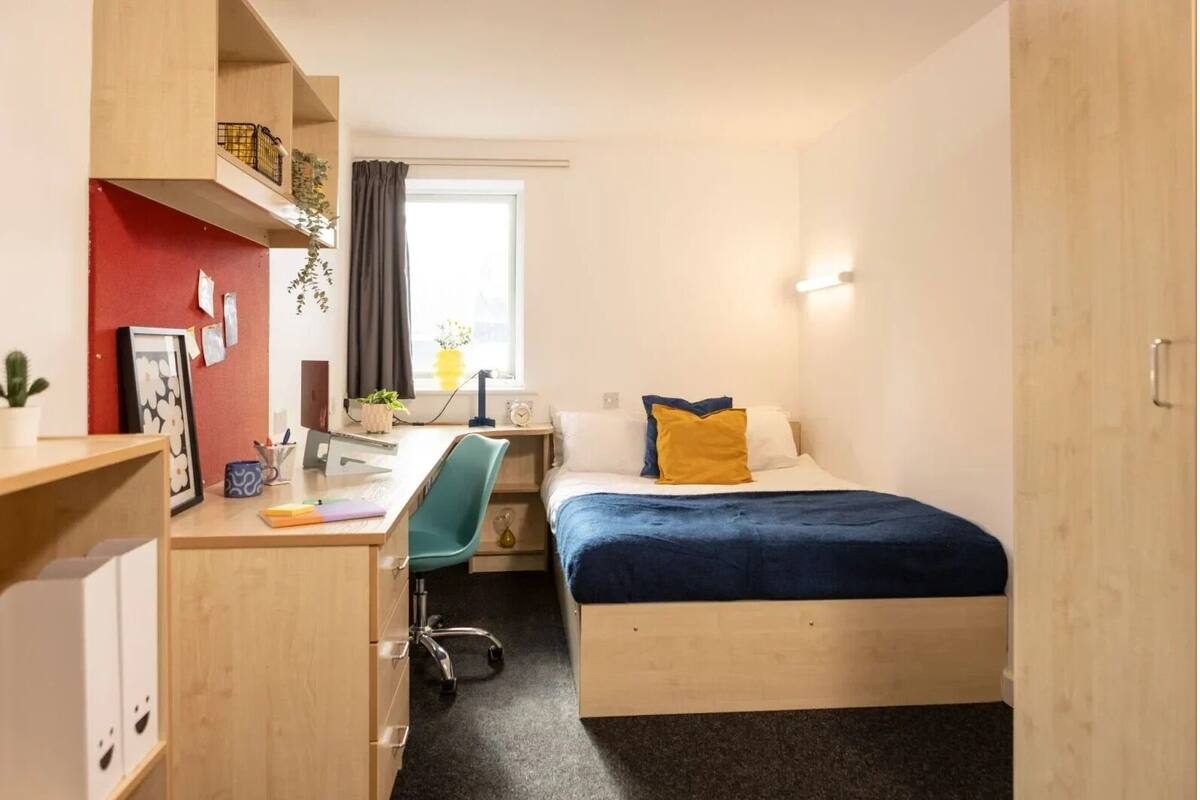 1 bedroom, blackout curtains, free WiFi