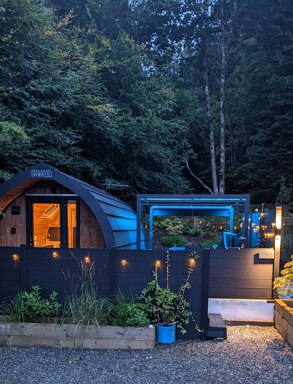 Exterior - Luxury Glamping Escape - Hot tub - West Coast Scotland (Innellan)