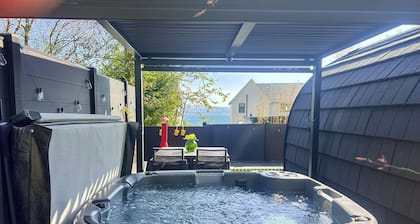 Luxury Glamping Escape - Hot tub - West Coast Scotland