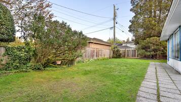 House | 5 bilik tidur