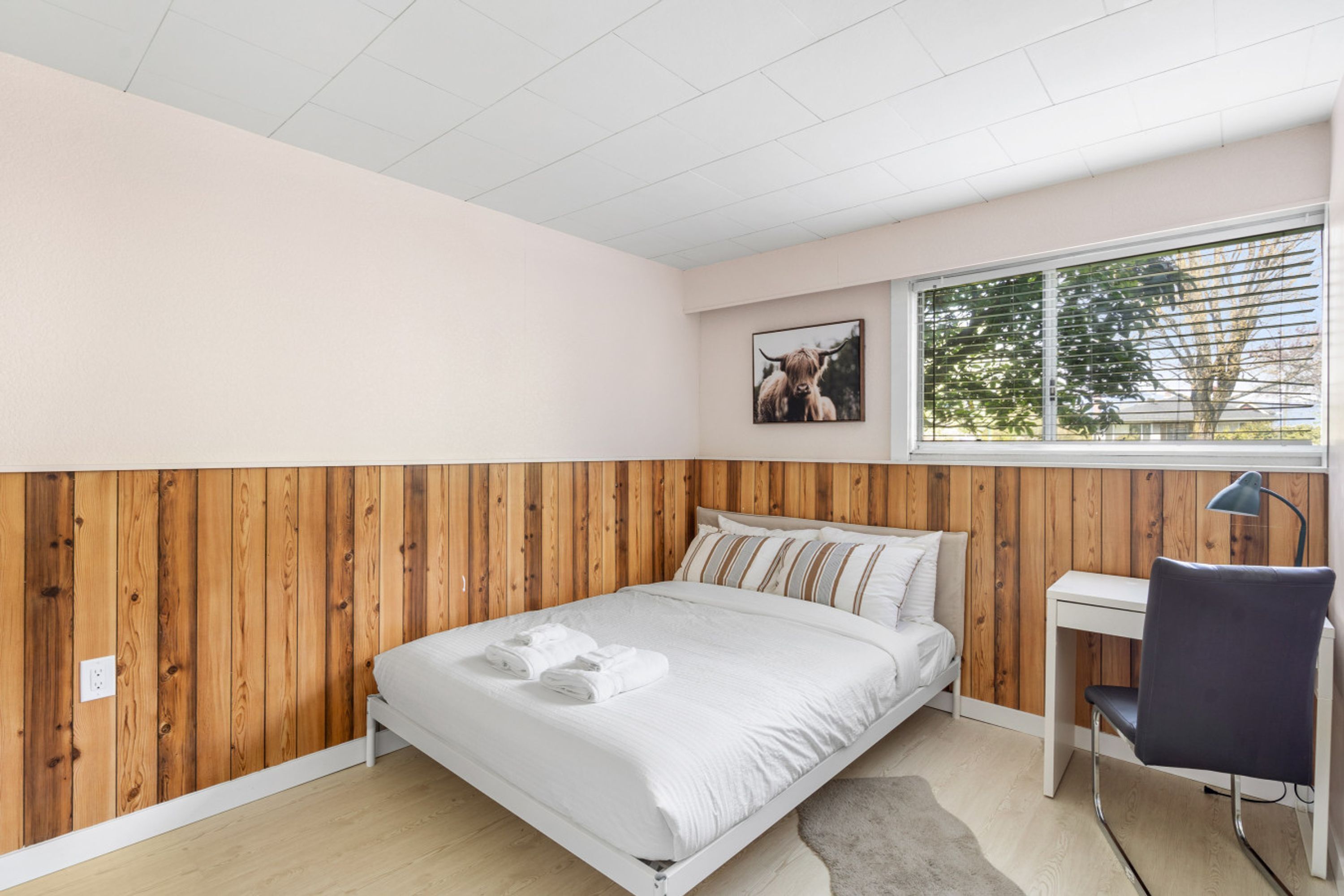 5 bedrooms