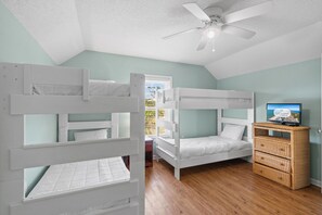 4 bedrooms, iron/ironing board, free WiFi, bed sheets