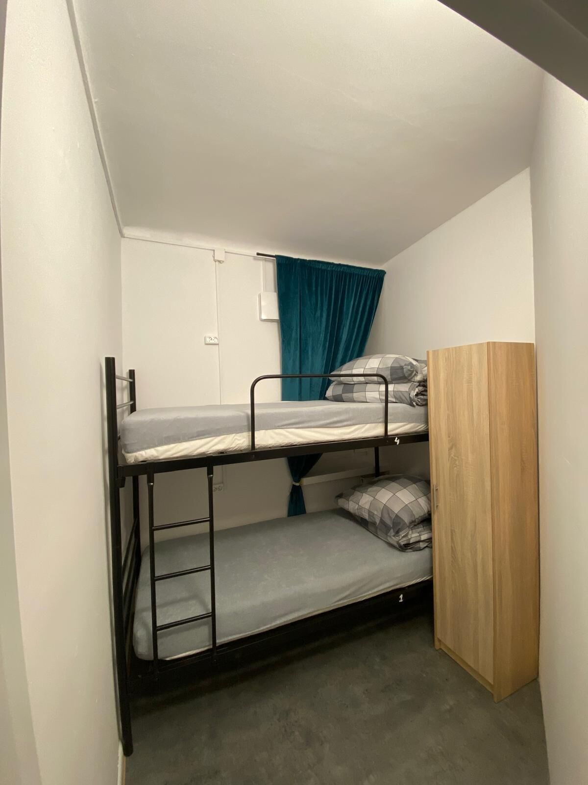 Habitación básica con 1 cama matrimonial o 2 individuales