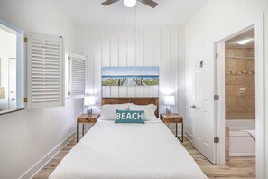 1 dormitorio, tabla de planchar con plancha, wifi y ropa de cama