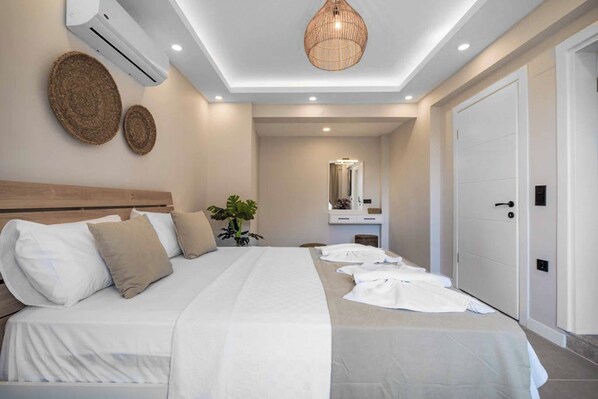 4 bedrooms, WiFi, bed sheets