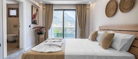 4 bedrooms, WiFi, bed sheets