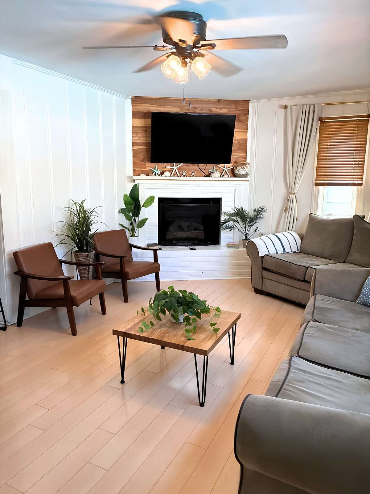 Coastal Home W/ Pool, Hot Tub & Fire Pit - Norfolk, VA