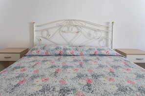 2 bedrooms, free WiFi, bed sheets - Appartamento Rosa - Salento Reservation (Marina di Mancaversa)