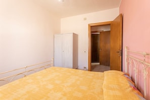 3 habitaciones, wifi gratis y ropa de cama 
