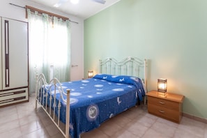 4 bedrooms, free WiFi, bed sheets