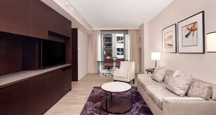 Terrific 1-bedroom condo with AC in vibrant New York