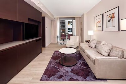 Terrific 1-bedroom condo with AC in vibrant New York