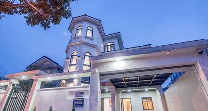 Brand-New 2025 6BR Villa / Free Pick up / BBQ