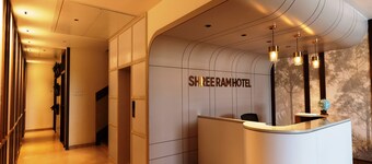 シュリー ラム ホテル