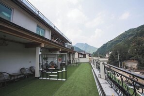 المنشأة من الخارج