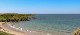 3 bedroom accommodation in Tudweiliog