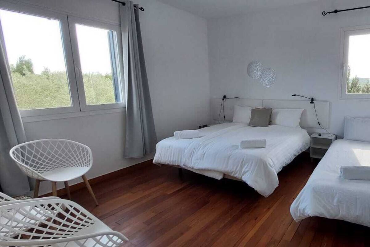 家庭客房, 2 間臥室, 山景 | 高級寢具、房內夾萬、隔音、熨斗/熨衫板