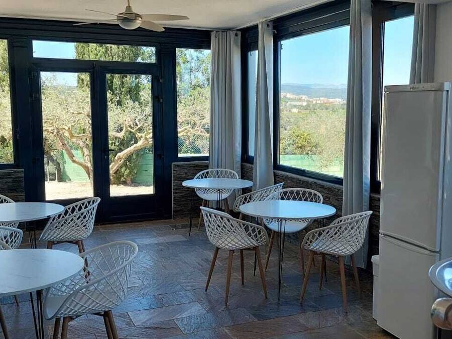 Kontinental frokost hver dag (EUR 10 per person)