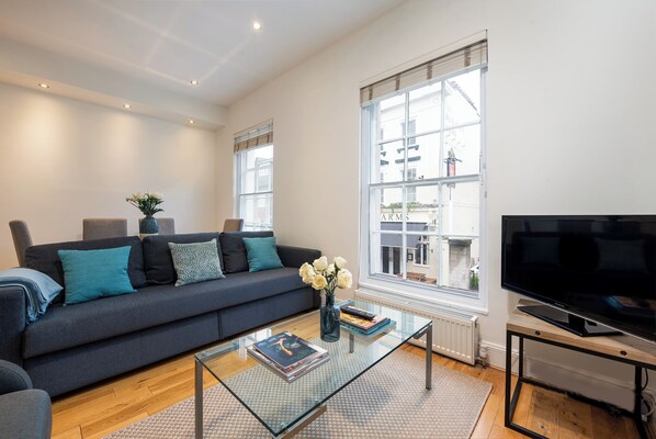 Classic Apartment | Living area