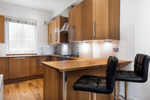 Classic Apartment | Private kitchen