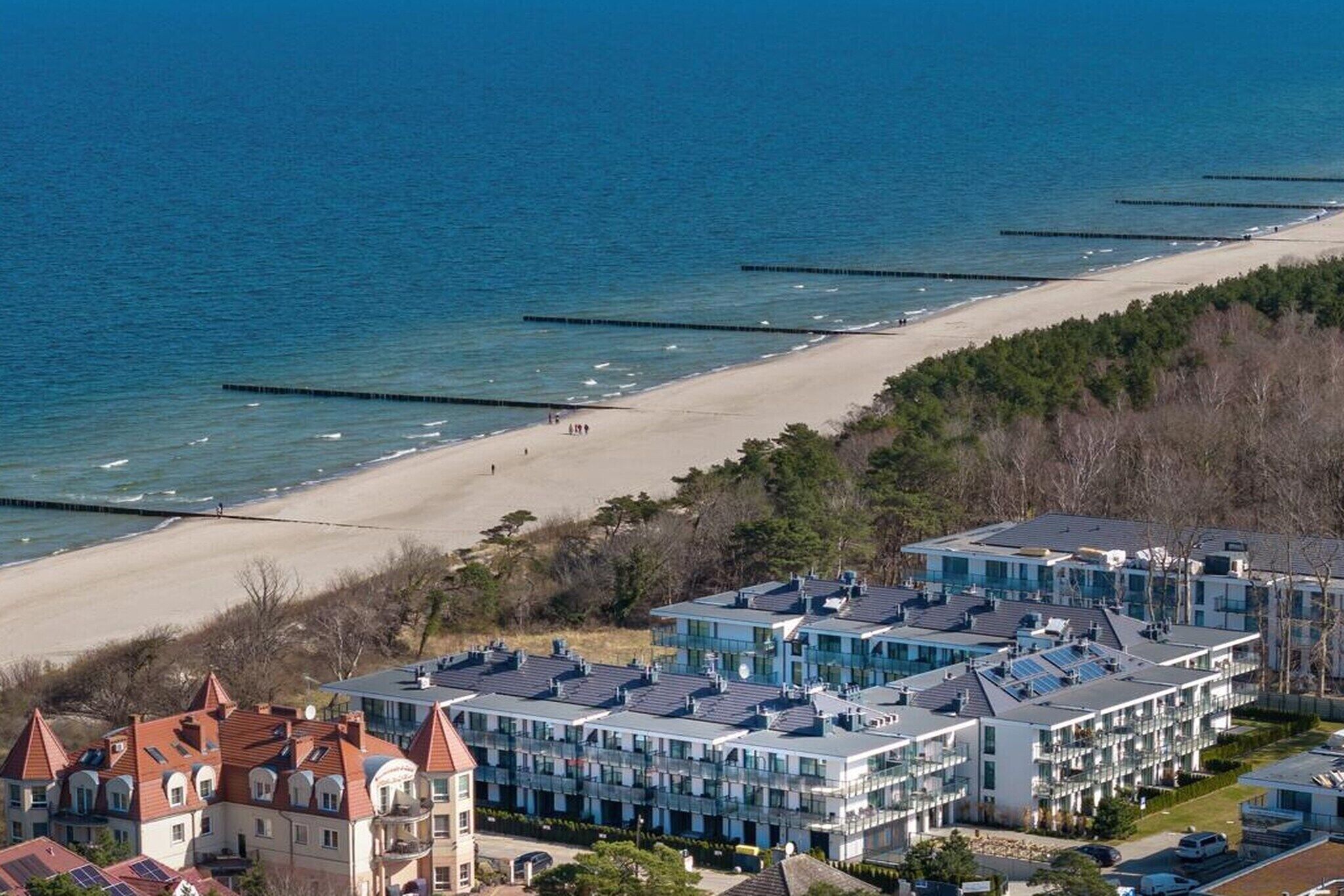 På stranden