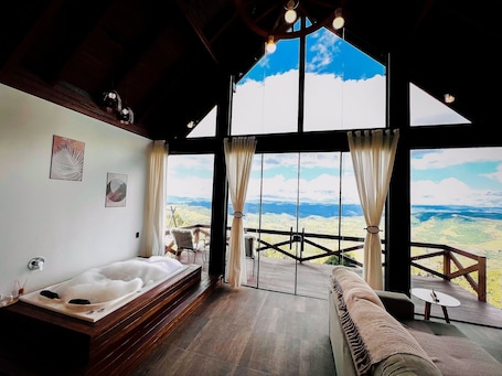 Bañera de hidromasaje privada