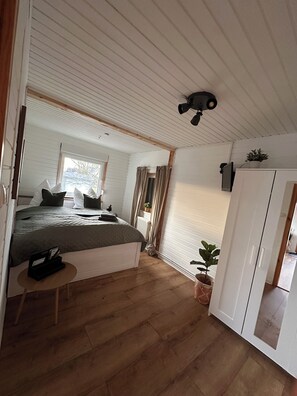 1 quarto, berço de viagem, Wi-Fi, roupa de cama