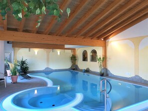 Indoor pool - Hotel Ursula (Bad Brueckenau)