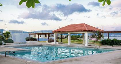 Beachfront Bliss in Portmore – Stylish 1BR with Ocean Views & Modern Comfort