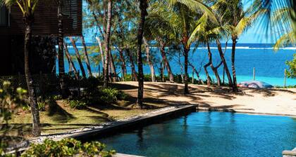 Beachfront chic retreat