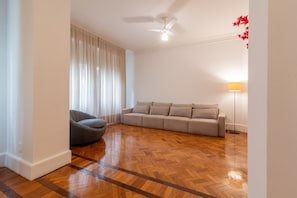 Apartment, Smoking | 3 bedrooms