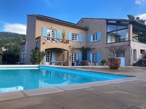 Piscina externa, piscina aquecida