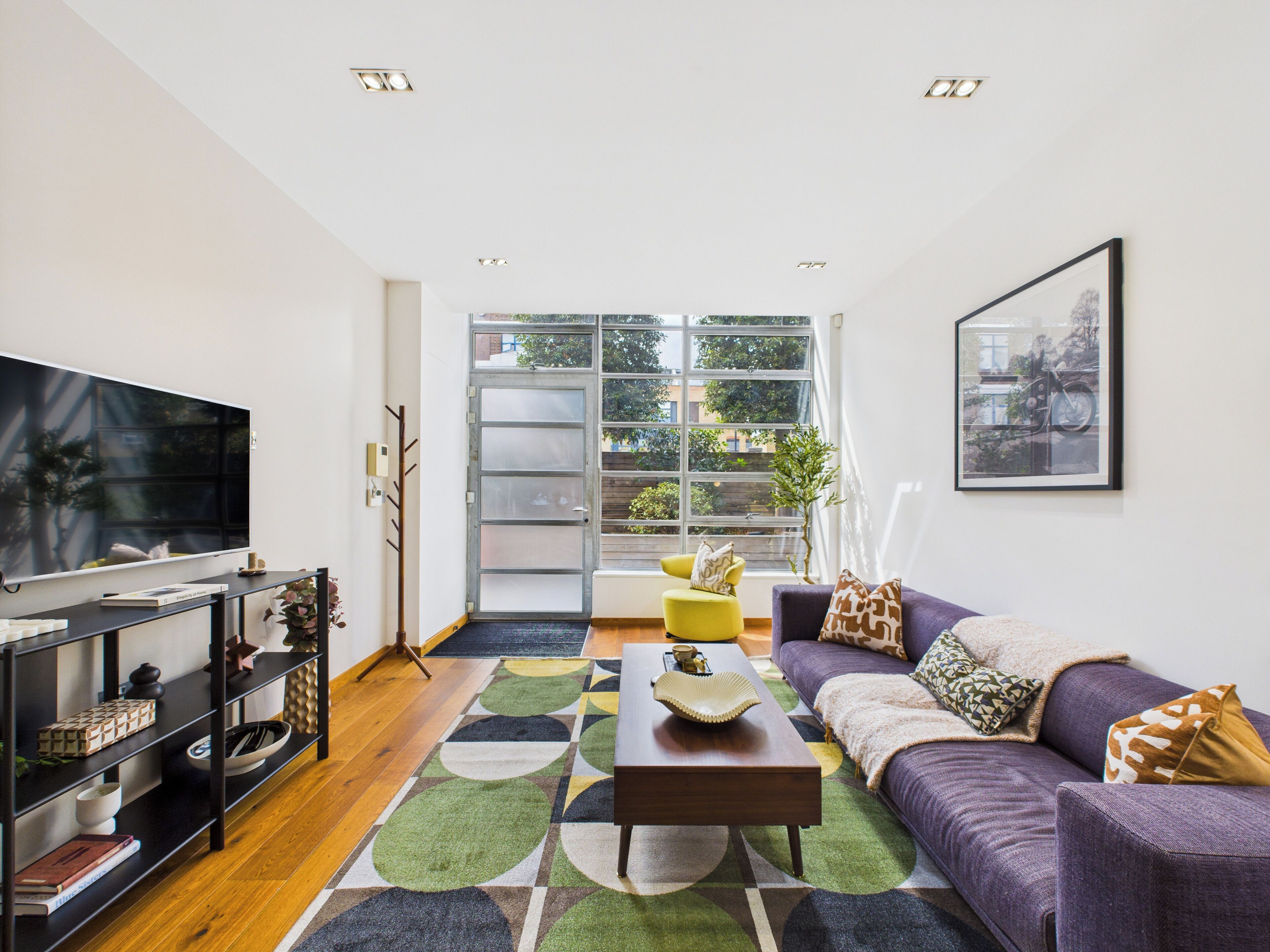 Classic Apartment, 1 Bedroom | Individually decorated, individually furnished, desk, laptop workspace