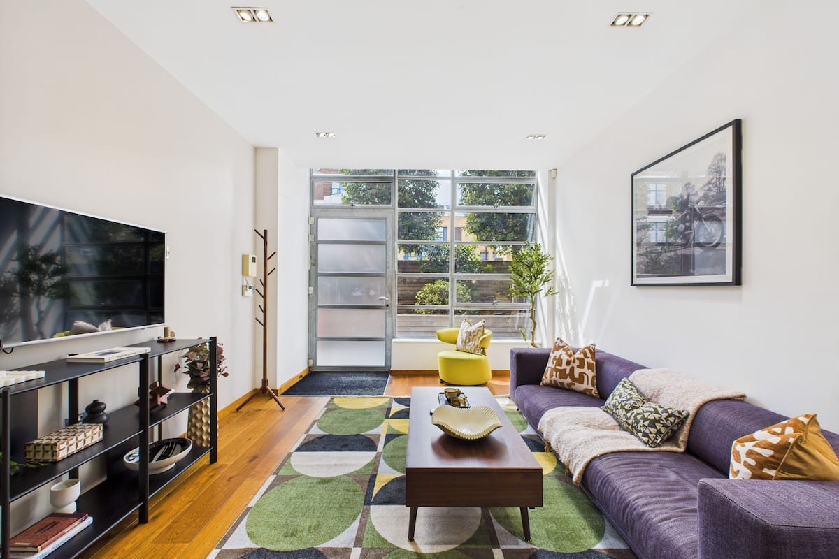 Classic Apartment, 1 Bedroom | Individually decorated, individually furnished, desk, laptop workspace