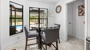 Dining - Cozy home with heated pool in Brooksville, FL (Spring Hill)