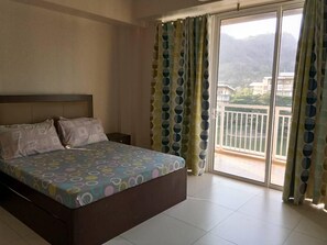 Family Suite - Pico Condotel Hamilo Coast (Nasugbu)