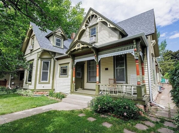 Exterior - Relaxing 2 bedroom retreat private patio (Spearfish)