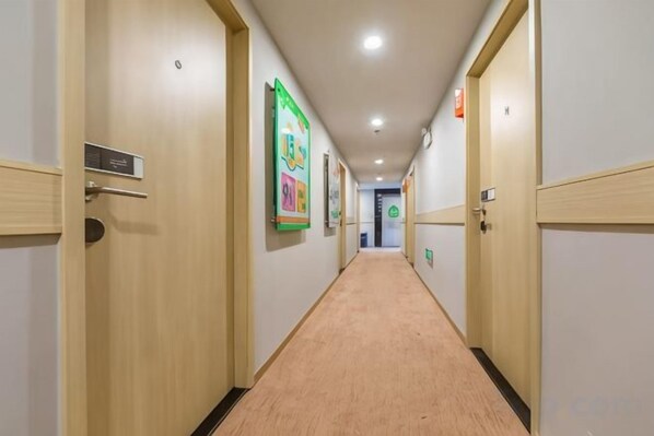 星評価なしの画像、1 / 28、ボタン