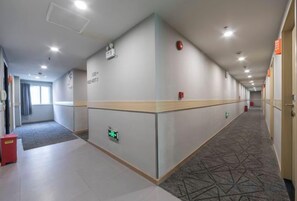 Interior - Jitai Hotel (Shanghai Dahua 3rd Road Subway Station) (Shanghai)