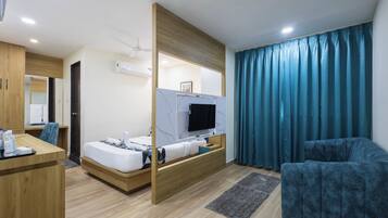 Premium bedding, memory-foam beds, desk, free WiFi