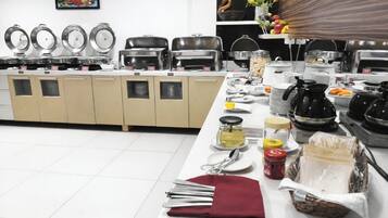 Free daily buffet breakfast