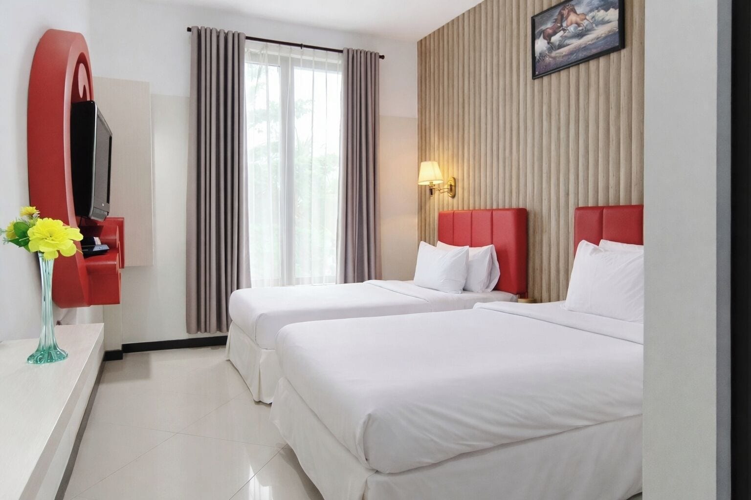 Superior Twin Room, Smoking | Desk, soundproofing, free WiFi, bed sheets