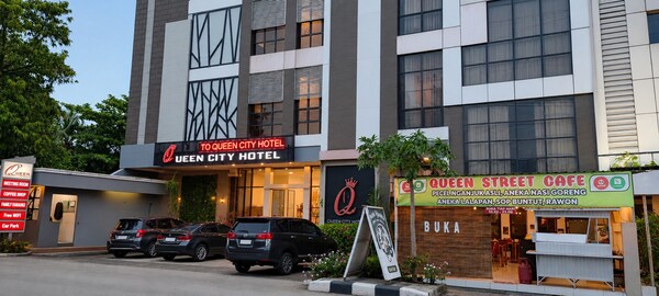 Queen City Hotel - Banjarmasin