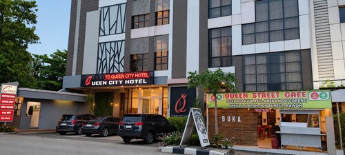 QUEEN CITY HOTEL