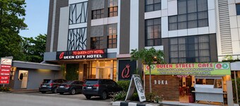 QUEEN CITY HOTEL