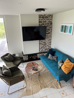 Smart TV - Fantastic apartment with sea view (free parking and wifi) (Les Sables-d'Olonne)