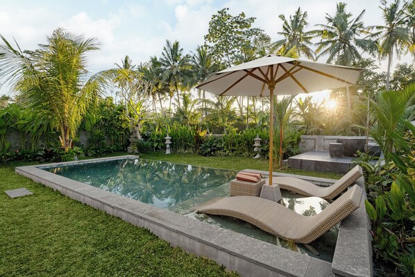 Indoor pool - Kubu Cemcem Mesari Private Villas (Ubud)